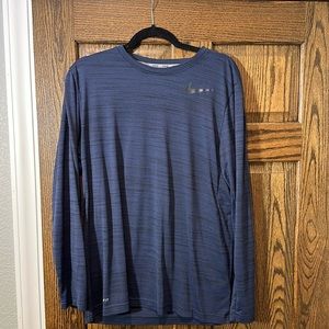 Nike DRI FIT Long Sleeve Men’s Large